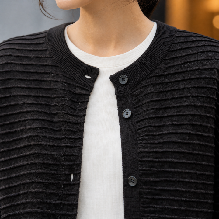 Junia-Sage Texturerad Kofta