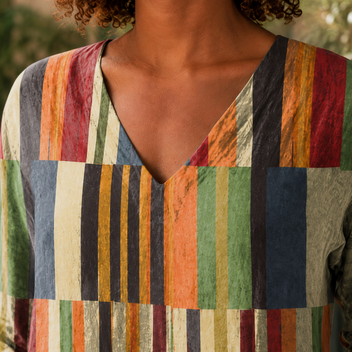 Bianca-Claire V-ringad Blus