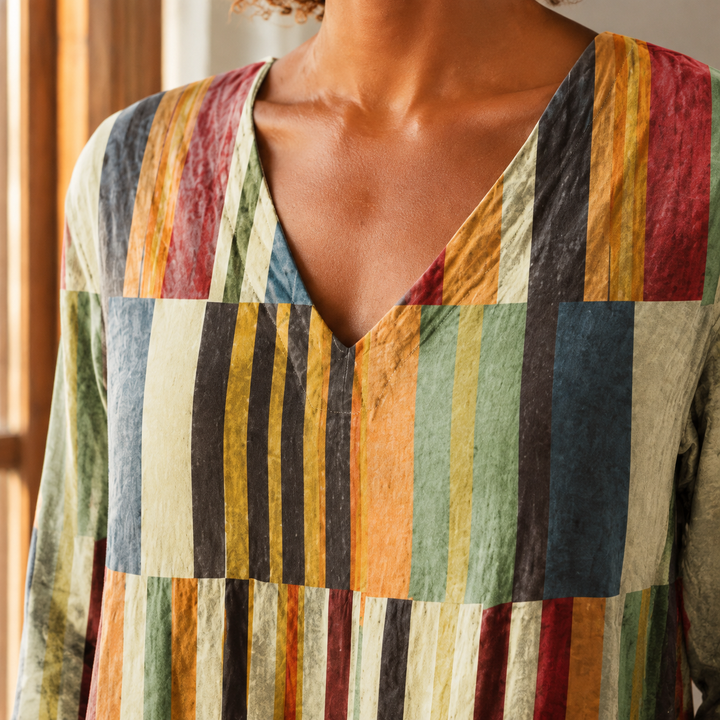 Bianca-Claire V-ringad Blus