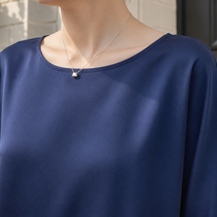 Adelia Avslappnad Silktop