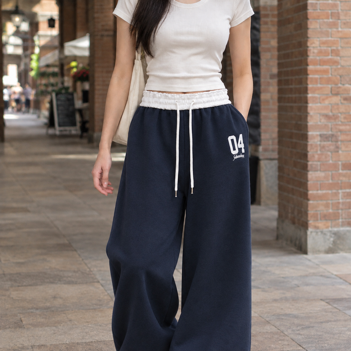Oriane-Skye Vidbenad Sweatshirt